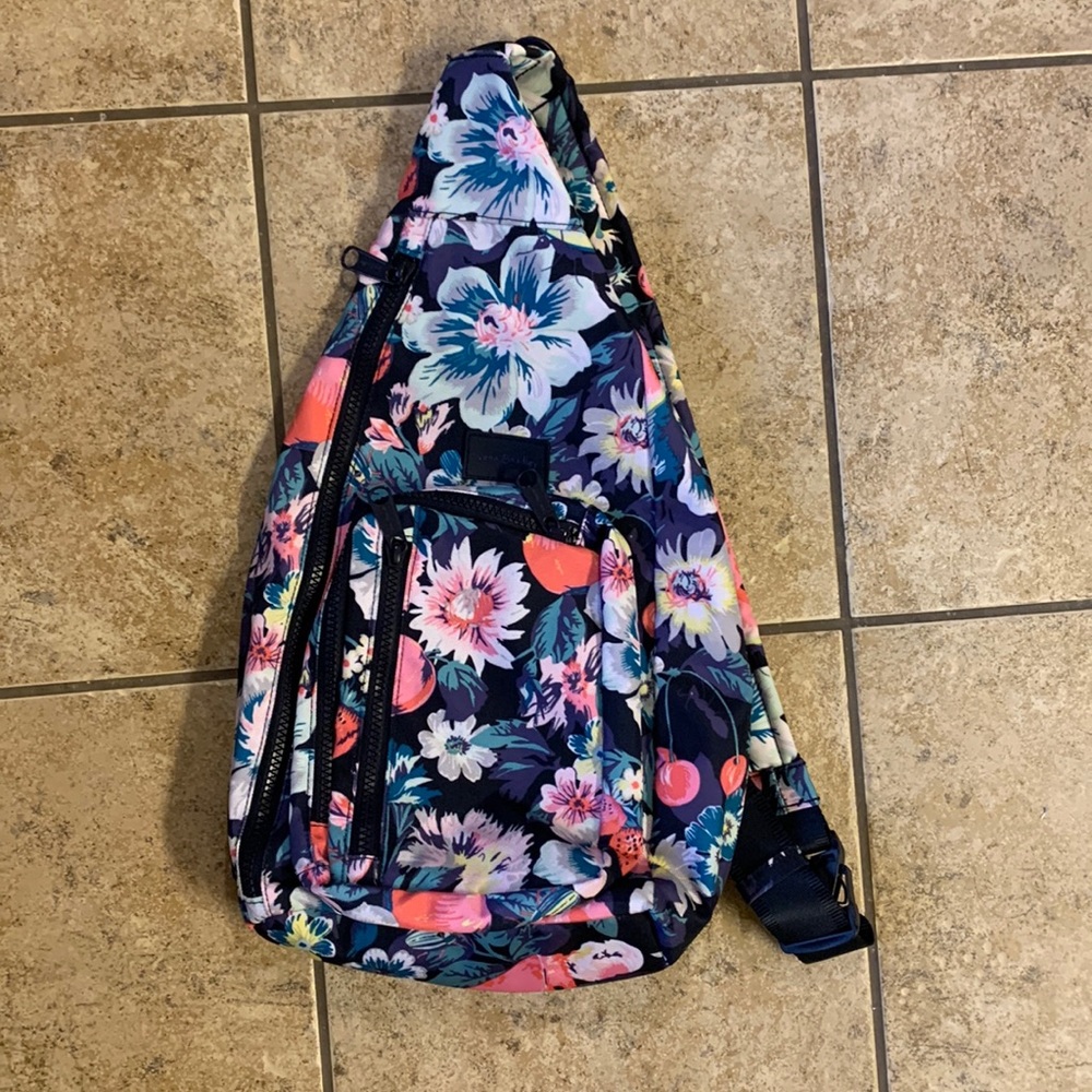 Very Bradley cross bag